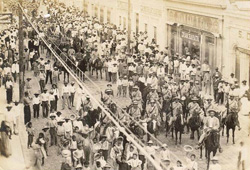 Desfile Carranza