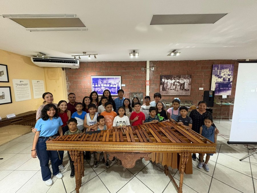 Prensa: CINEMARIMBA, UNA TRADICIÓN DE PELÍCULA: CONCIERTO DIDÁCTICO, PUENTE ENTRE LA TRADICIÓN DE LA MARIMBA Y LAS NUEVAS GENERACIONES